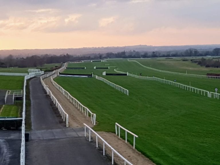 BettingTips4You.com | Free Football Betting Tips & Predictions Navan Racecards Horse Racing Tips