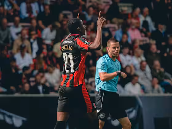 Midtjylland (Denil Castillo)