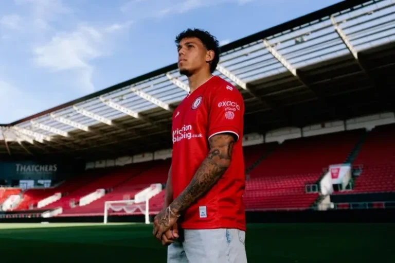 Bristol City (Rio Cardines)